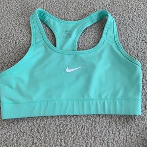 Nike sports bra M